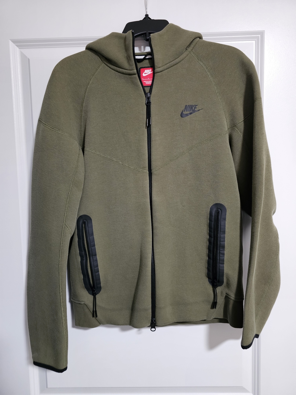 Nike Tech Men's Olive Zip-Up Hooded Performance Jacket